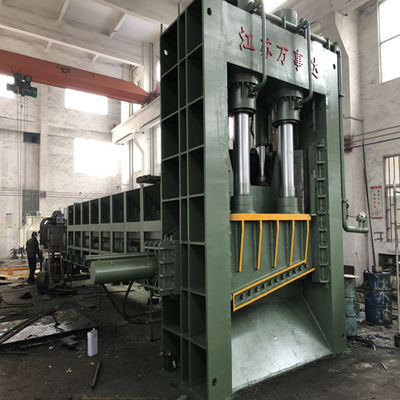 Haute efficacité de production cisailleuse de grille 8000kN avec lame de 2000 mm pour le traitement des métaux lourds