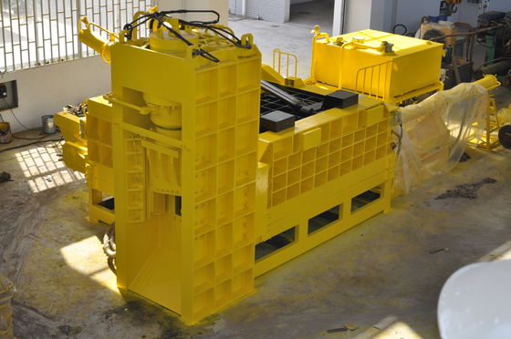 Presse-cisaille hydraulique haute puissance et haute pression pour applications haute pression avec une capacité de 9 à 12 tonnes/heure