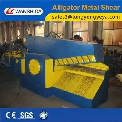 Cisaillement crocodile industriel 4000kN pour couper de la ferraille de 90 × 90 mm et des barres rondes de Φ 100 mm